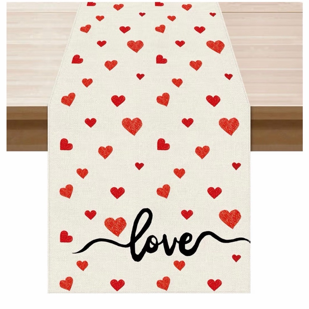 Love Hearts Table Runner - Cream with Red Hearts NWT 13x36